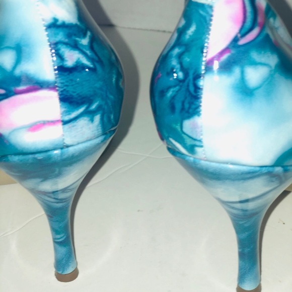 BCBGeneration Ariel Blue & Pink Tie Dye Heels - Picture 3 of 8